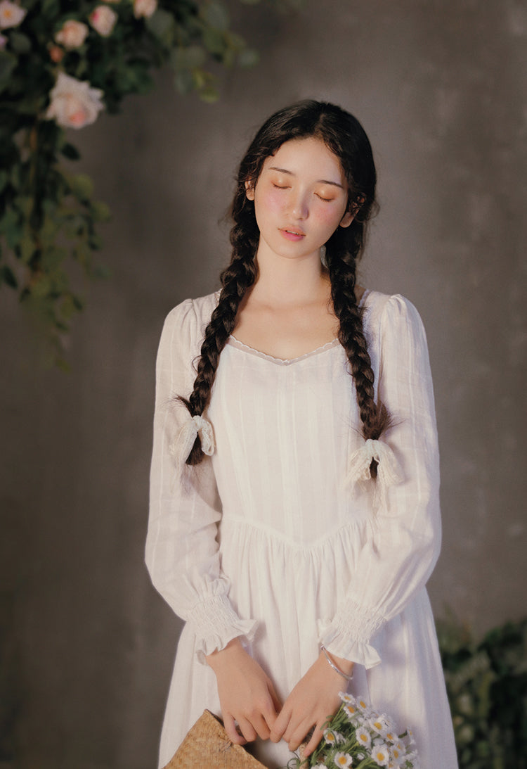 White Vintage Dress The Cottagecore White Vintage Dress The Cottagecore