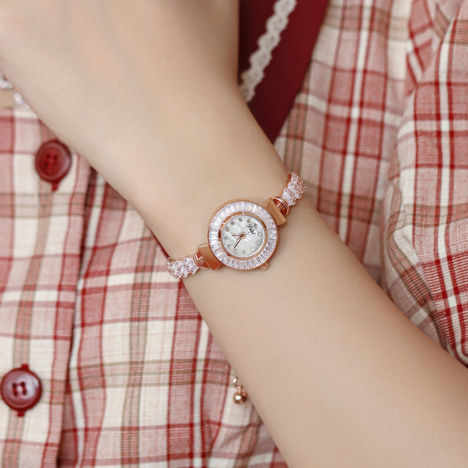 Shell Shape Bracelet Watch– The Cottagecore