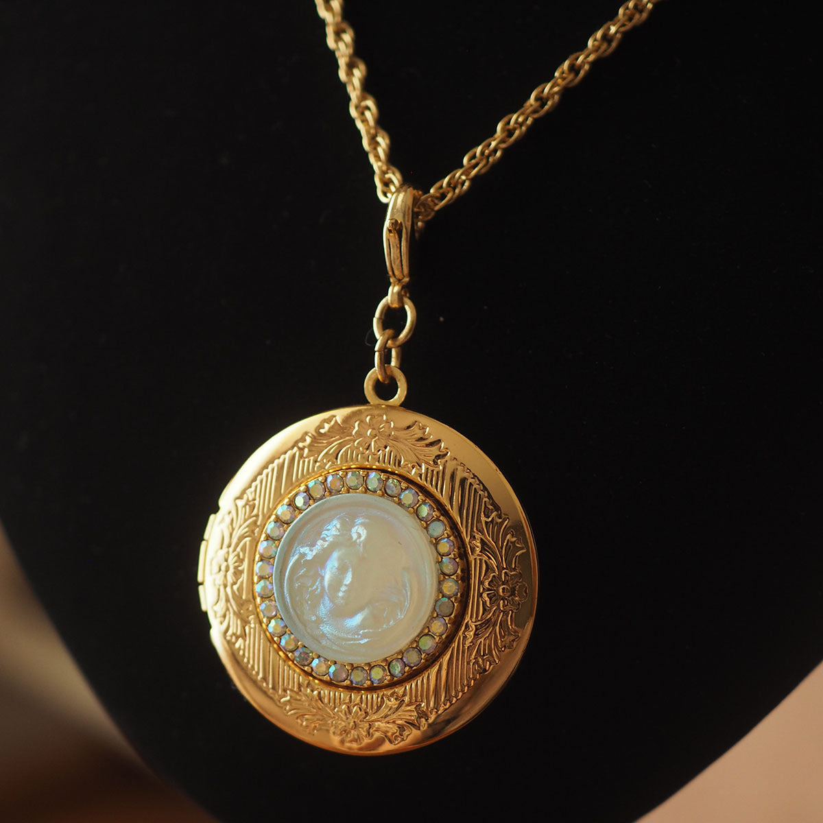 Photo Locket Necklace– The Cottagecore