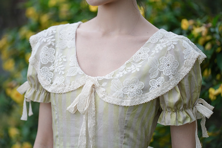 Vintage Embroidered Collar Belted Dress
