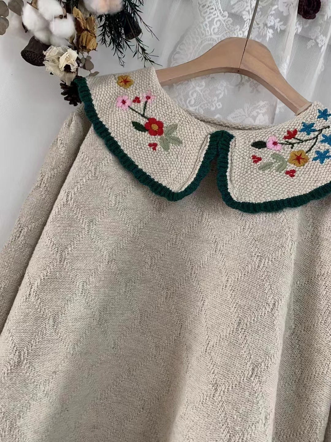 Cute Embroidered Collar Sweater main image 0