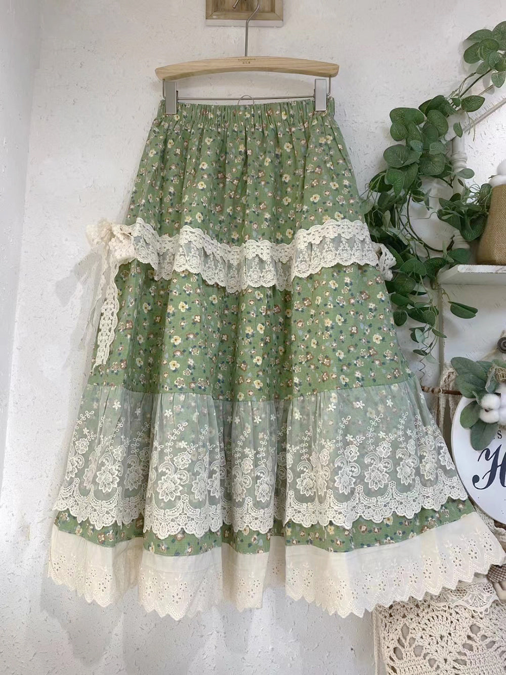 Countrycore Lace Trim Floral Skirt– The Cottagecore