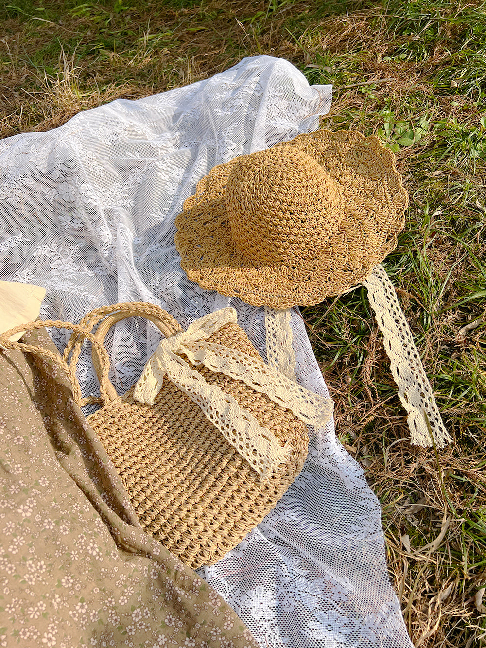 Bead and Ruffle Trim Mushroom Cottagecore Straw Bag main image 0